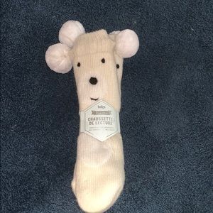 Reading animal socks